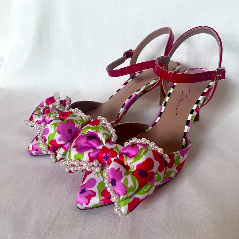 Betsey Johnson floral kitten-heel pumps